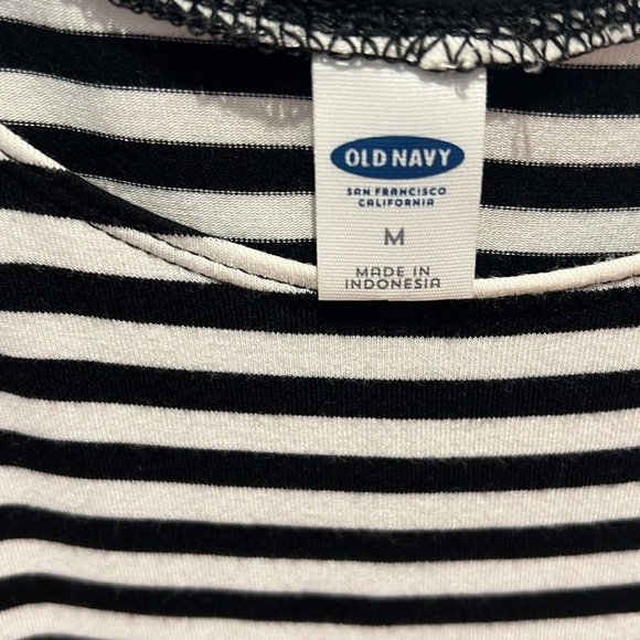 Women’s SZ M OLD NAVY A-line striped dress - Picture 3 of 4